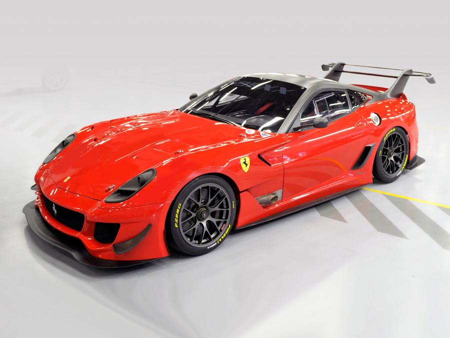  Ferrari 599XX Evoluzione 2012 года  (фото 4 из 50)